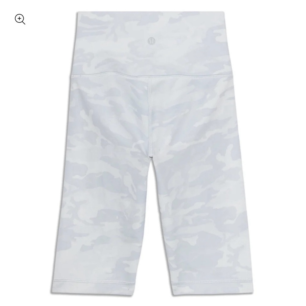 Lululemon Wunder Under shorts, size 2. Like new!